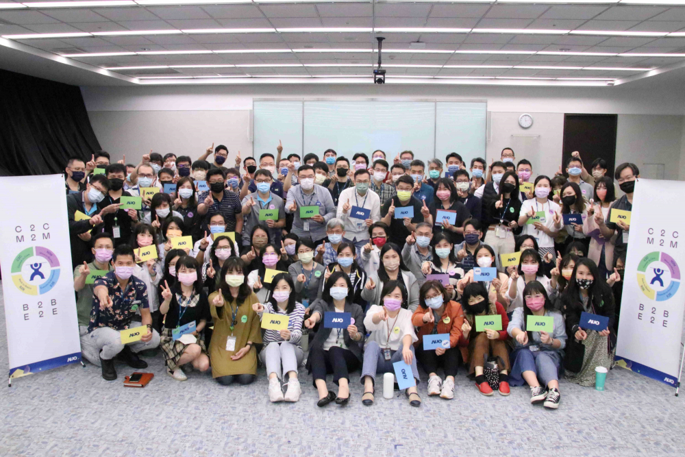 友達提供全球及集團輪調機會，支持同仁持續進修學習，致力為專業人才打造友善多元的職場環境