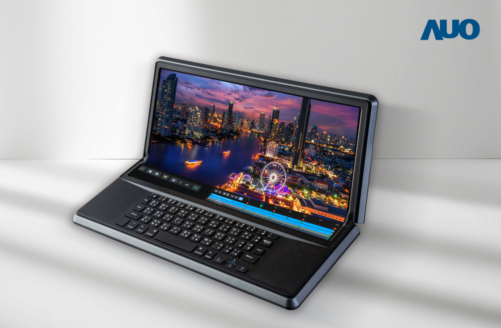 JNTY江南14.6吋Micro LED折迭显示屏幕，搭配半径4mm的弯折绞炼，以及高画素、高亮度、高对比度的显示技术特点，即便在大视角下仍保有绝佳色相与亮度